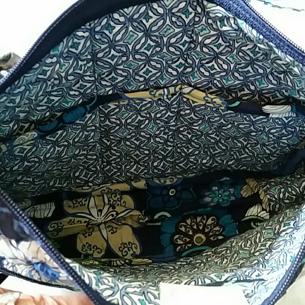 VERA BRADLEY Shoulder Purse🦋 - Picture 5 of 5